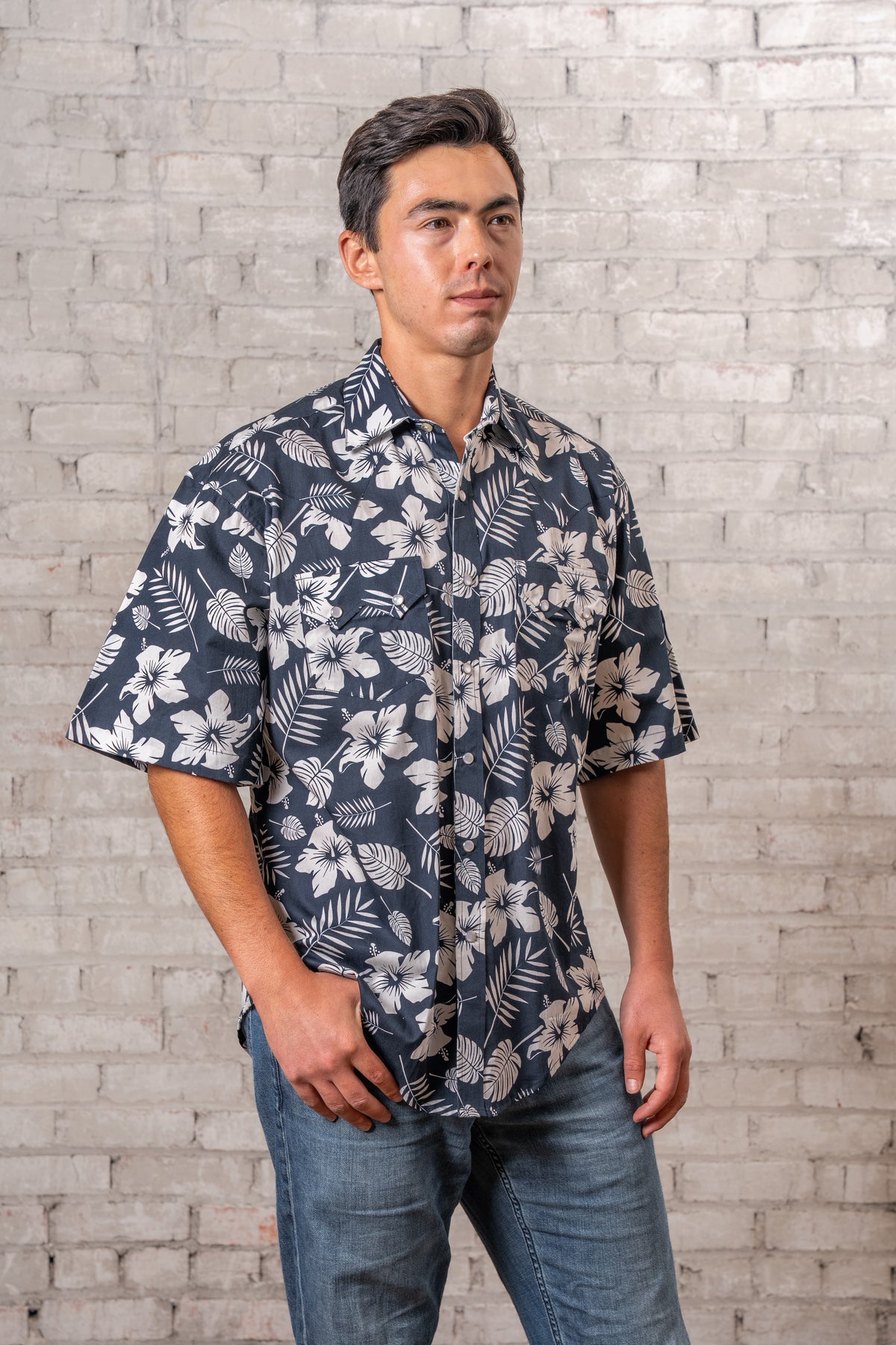 Men's Navy Short Sleeve Hawaiian Western Shirt by Rockmount Ranch Wear with floral print and round snaps