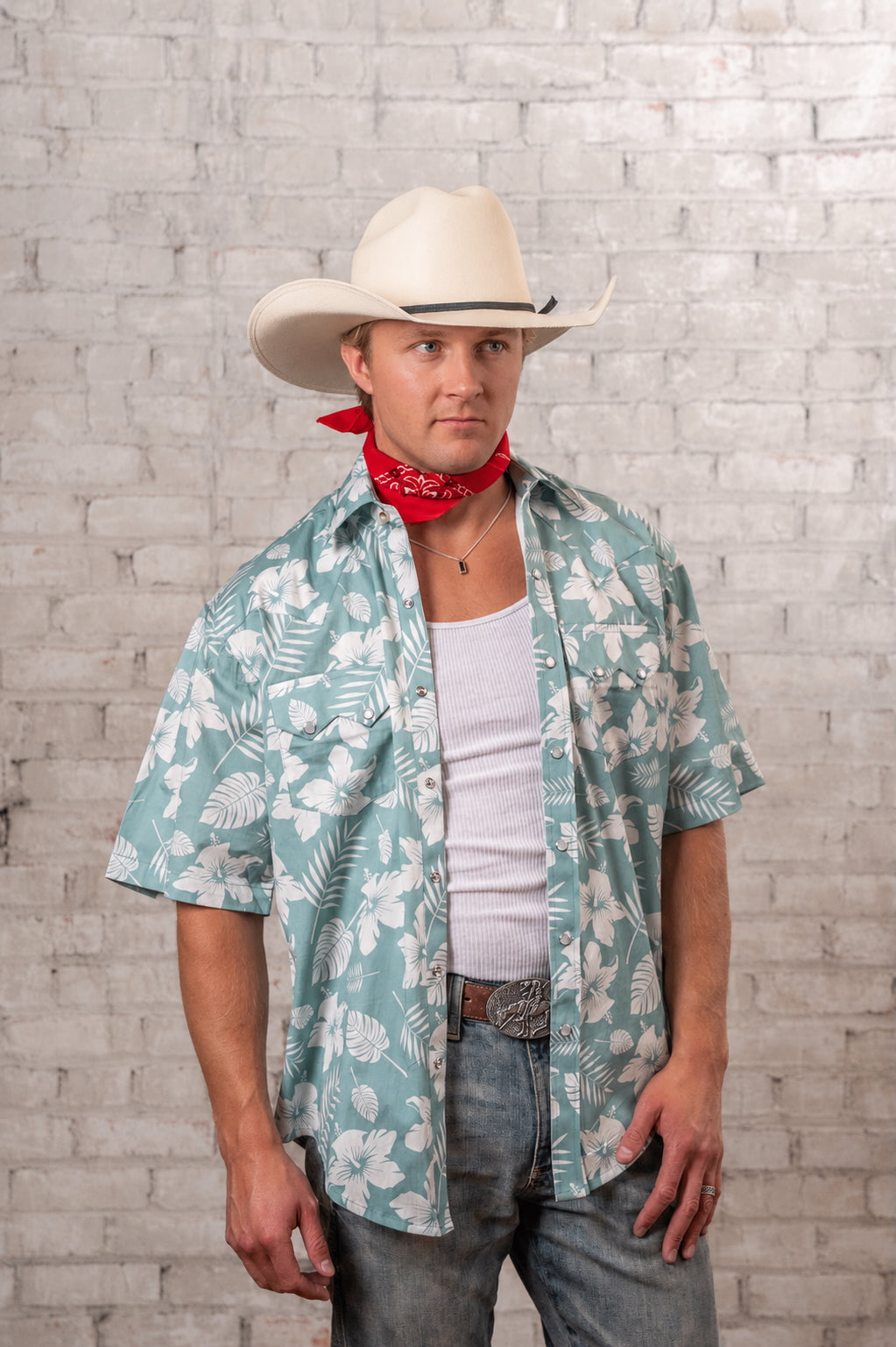 Men's Green Short Sleeve Hawaiian Western Shirt by Rockmount Ranch Wear with floral print and snap closure