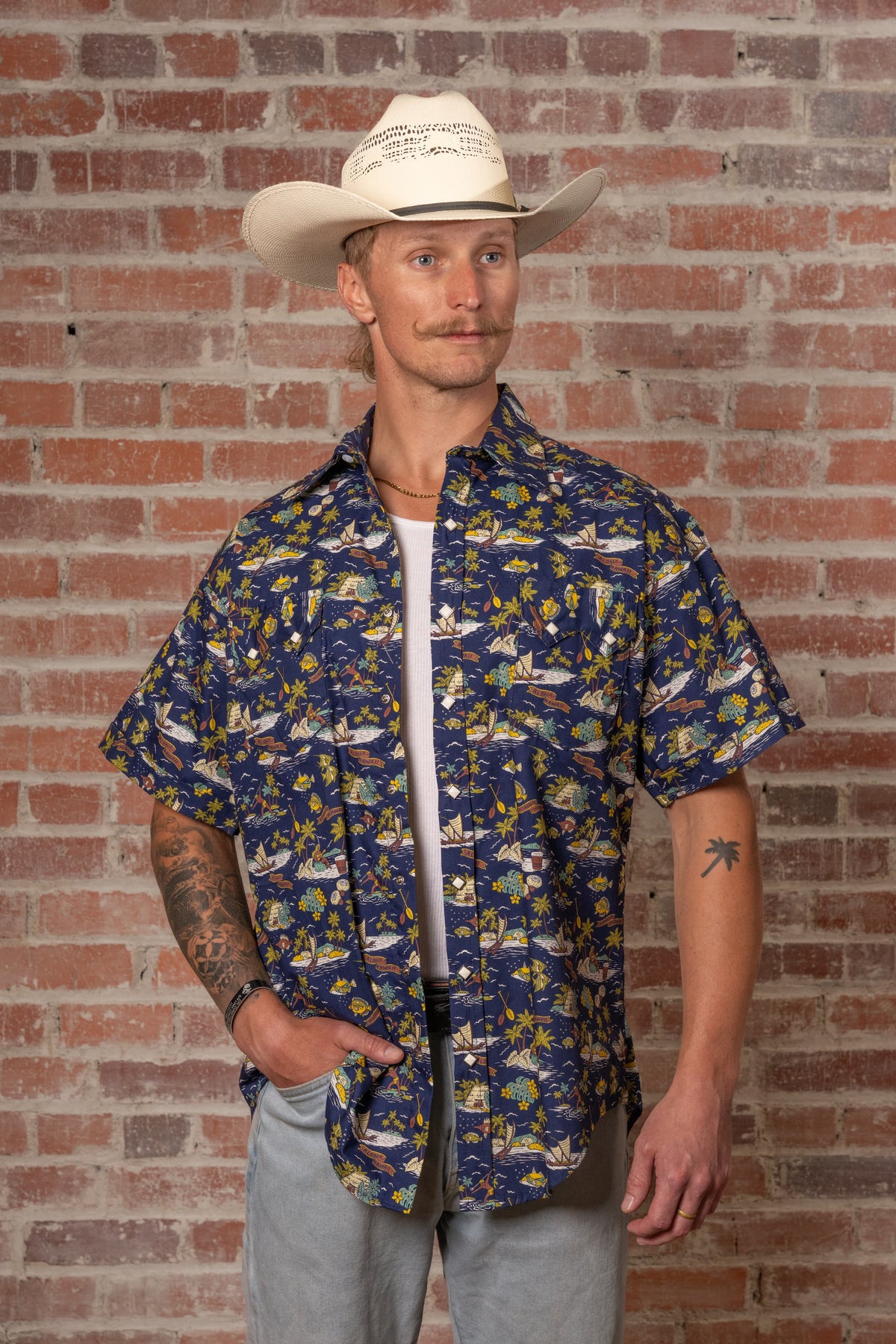 Men's Short Sleeve Hawaiian Print Western Shirt in Blue Rockmount Ranch Wear with floral print and vintage style