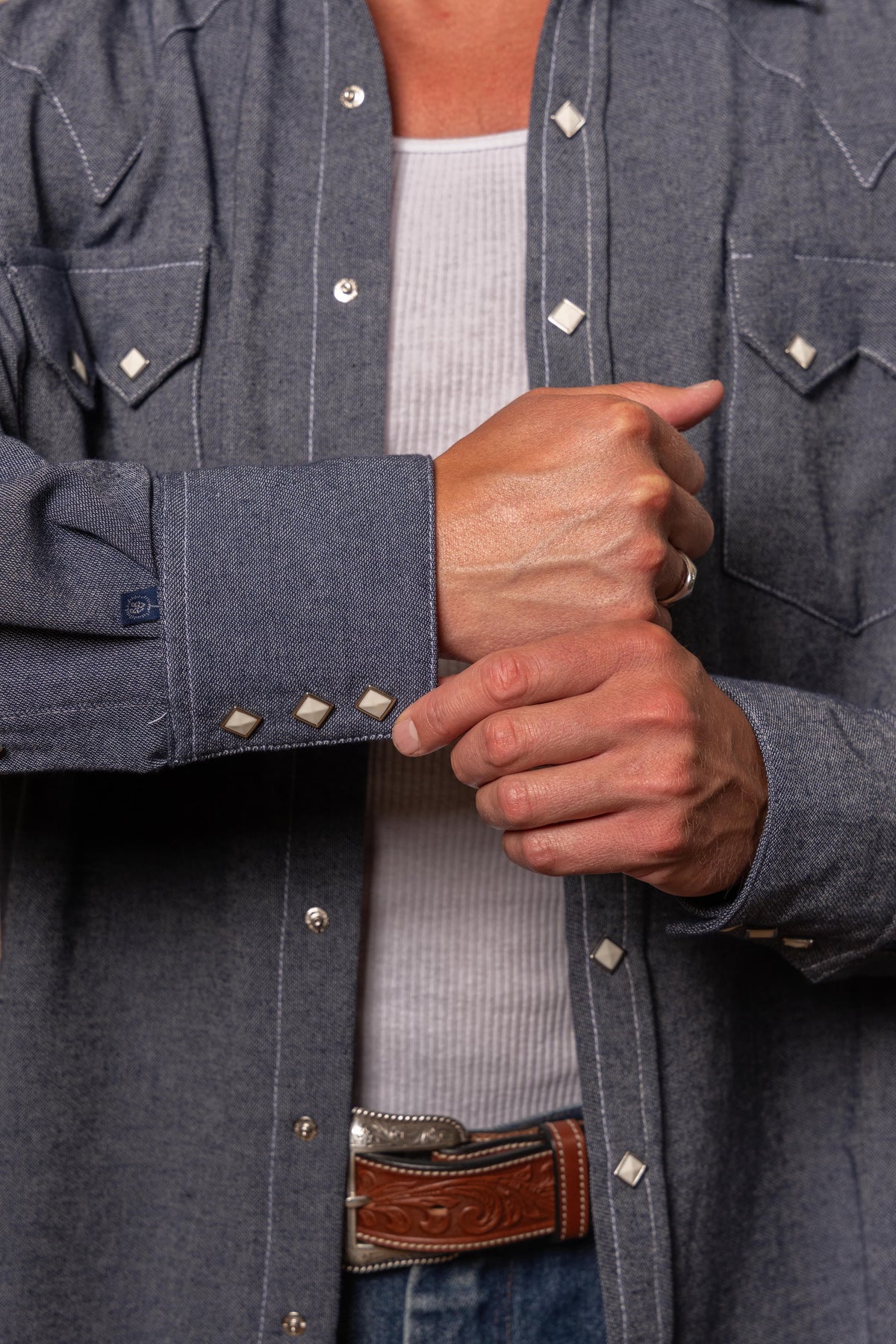 Men's Laundered Blue Chambray Premium Cotton Western Shirt Rockmount Ranch Wear in denim with diamond snap design