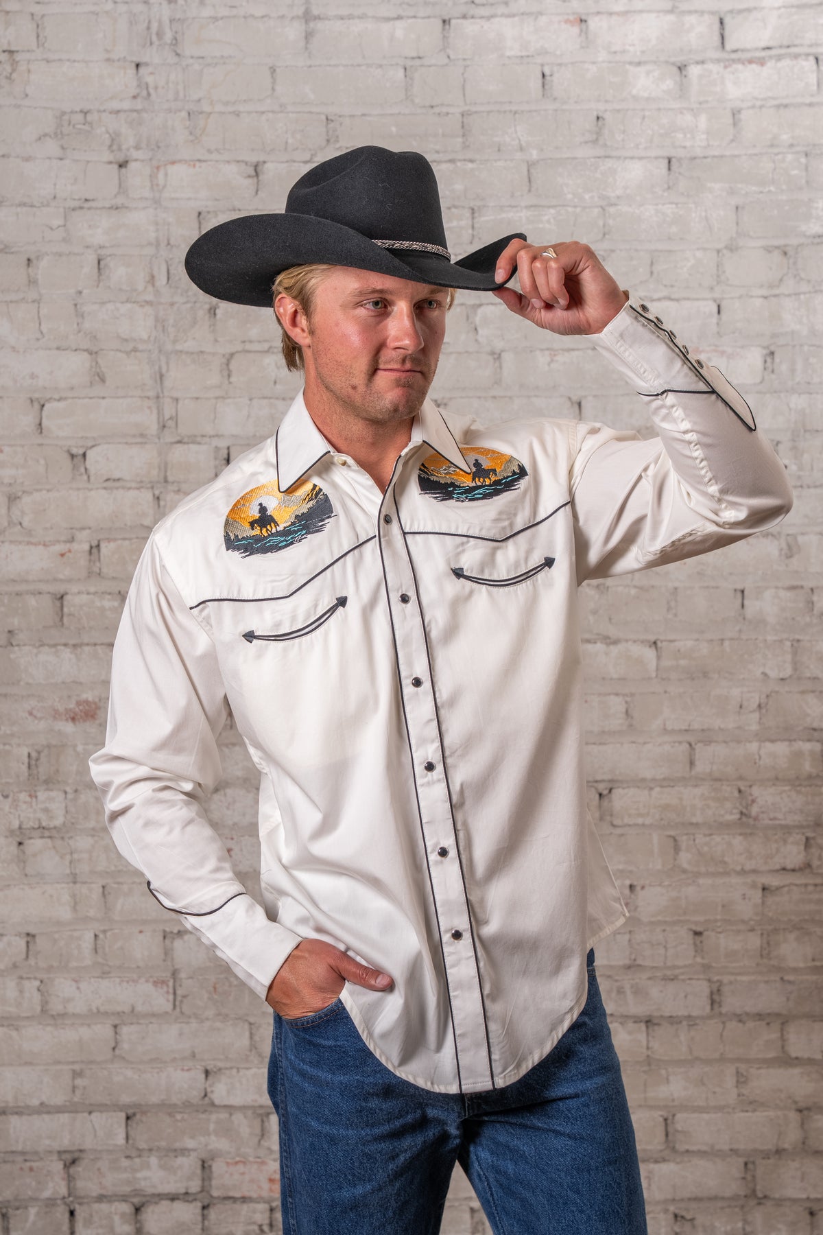 Men's Ivory Cowboy Sunset Embroidery Western Shirt by Rockmount Ranch Wear, vintage embroidered western shirt