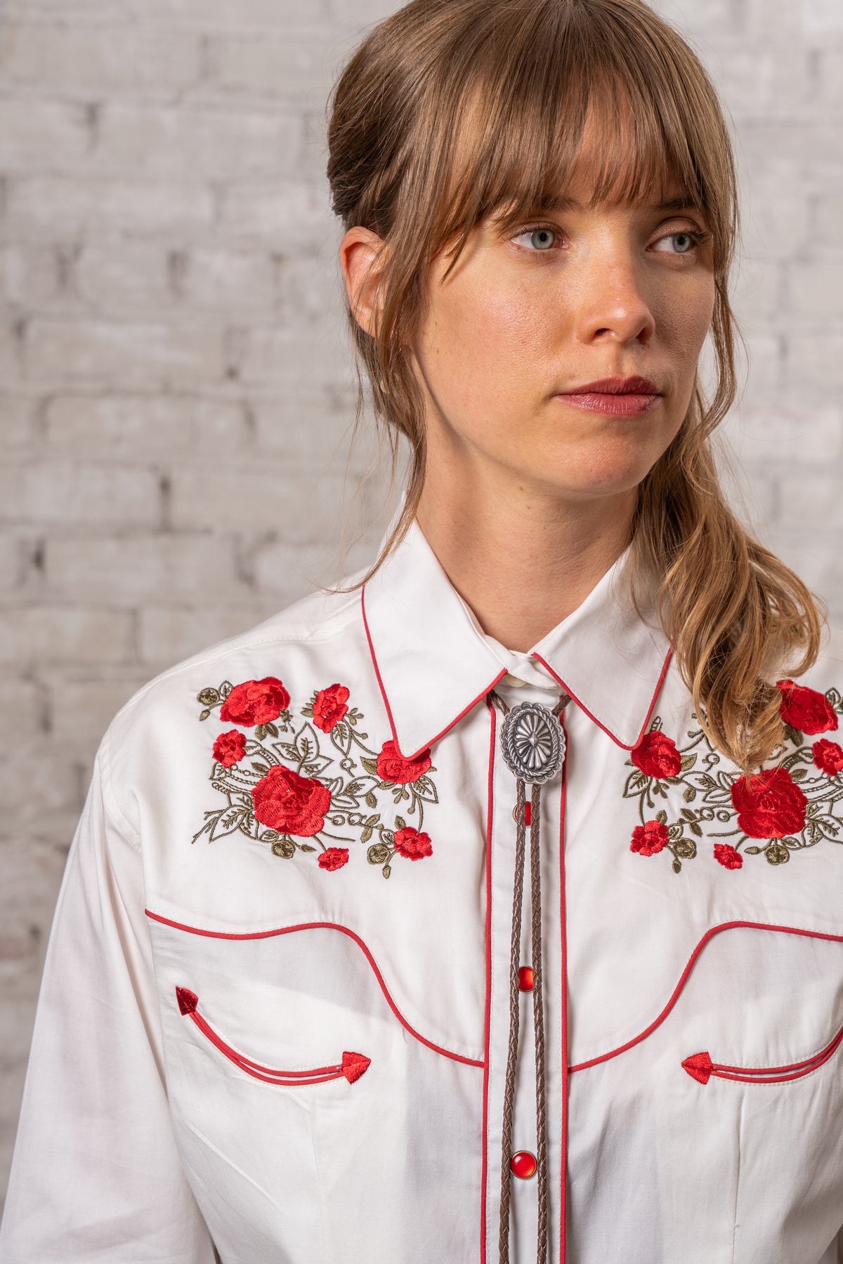 Women's Ivory Red Roses and Steerhead Embroidered Western Shirt by Rockmount Ranch Wear, vintage floral embroidery