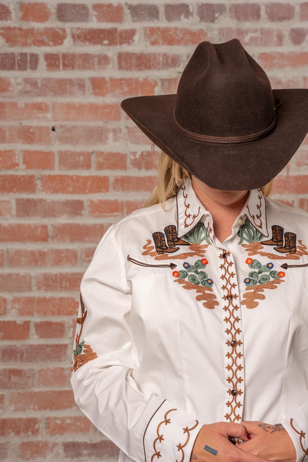 Women's Vintage Ivory Cactus and Cowgirl Boots Embroidered Western Shirt by Rockmount Ranch Wear with hand chenille