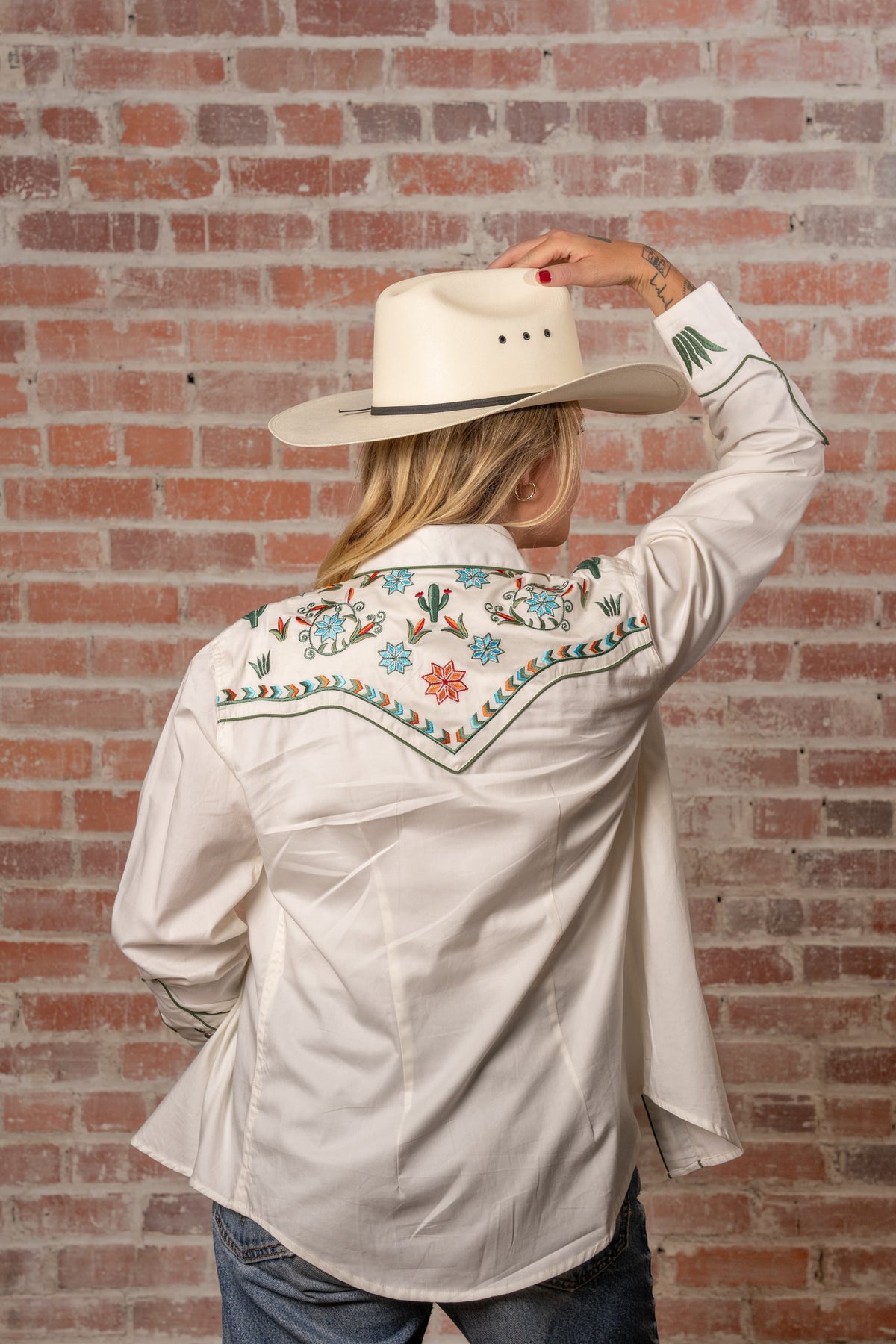 Womens Ivory Agave Cactus Floral Embroidered Western Shirt by Rockmount Ranch Wear, vintage floral embroidery